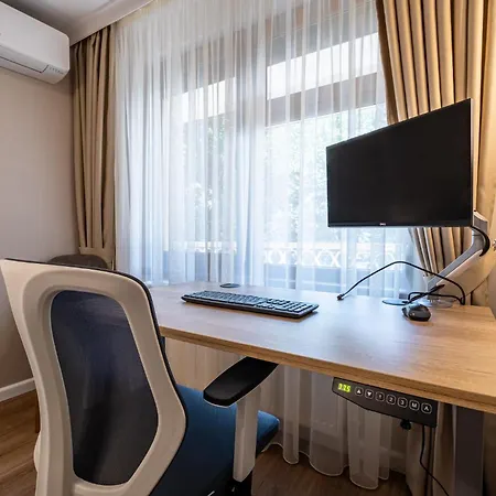 Daya 2br Luxury Apartament Warna
